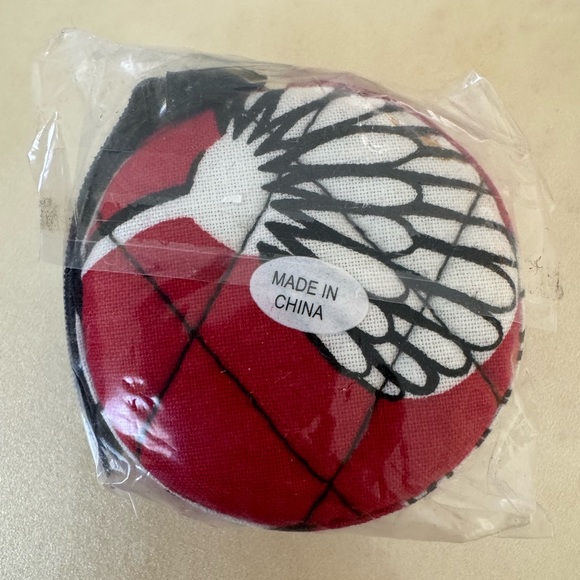 Vera Bradley Deco Daisy Tape Measure - NWOT - Picture 3 of 5